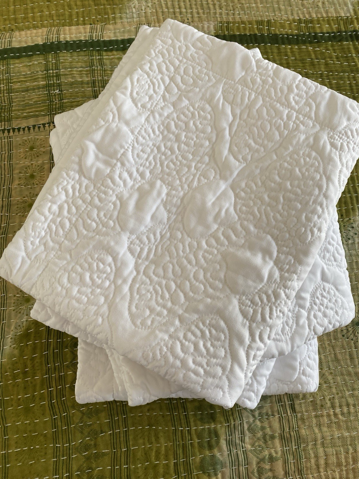 4 White Matelasse Cotton Embossed Pillow Shams Luxurious Sof