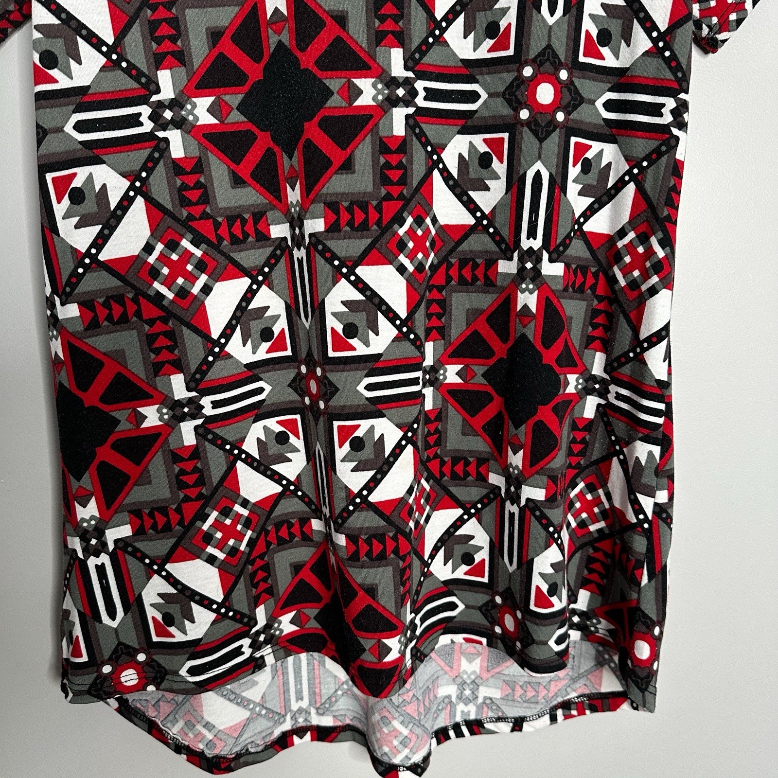 LuLaRoe Geometric Triangle Pattern Super Soft Per… - image 3