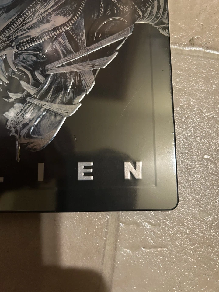 Alien Steelbook Blu-ray (Czech)[1979] No Dent - Light Scratch Front - ShpNextDay - Image 4 of 4