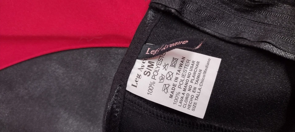 Vestido Vampiro Rojo Negro Gótico Pequeño Cuello Drácula DISFRAZ ROJO Vestido Talla P S/M Foto 3 de 4