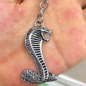 Llavero de metal con logotipo de Ford Mustang Cobra, encanto, llavero 1993 a 2021 carreras Foto 4 de 4