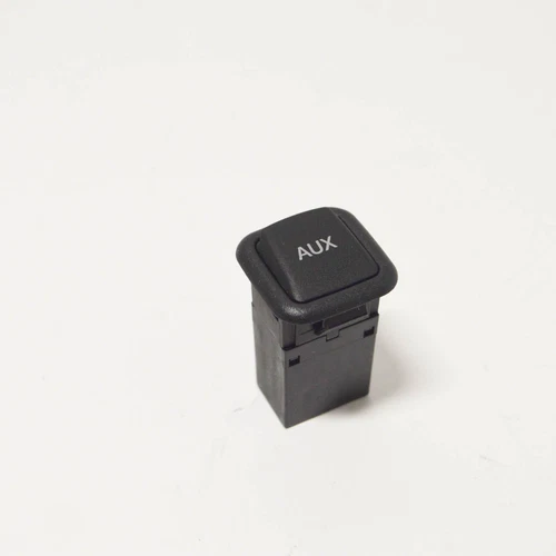 NUOVA AUDI Q3 A1 A3 A4 A5 A6 R8 Q5 PRESA AUX-IN 8J0035475 OEM - Foto 7 di 9