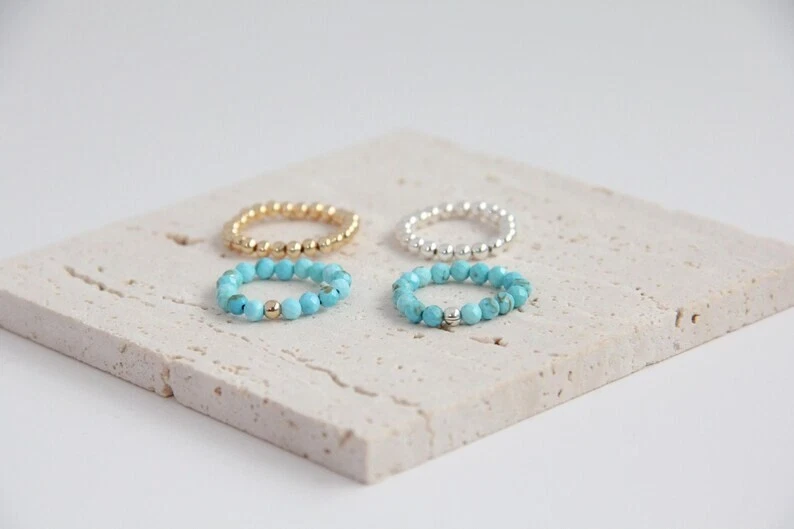 Zierliche Türkis Facettierte Runde Edelstein Perlen Dehnbar Damen Gold Ringe Set - Bild 2 von 4