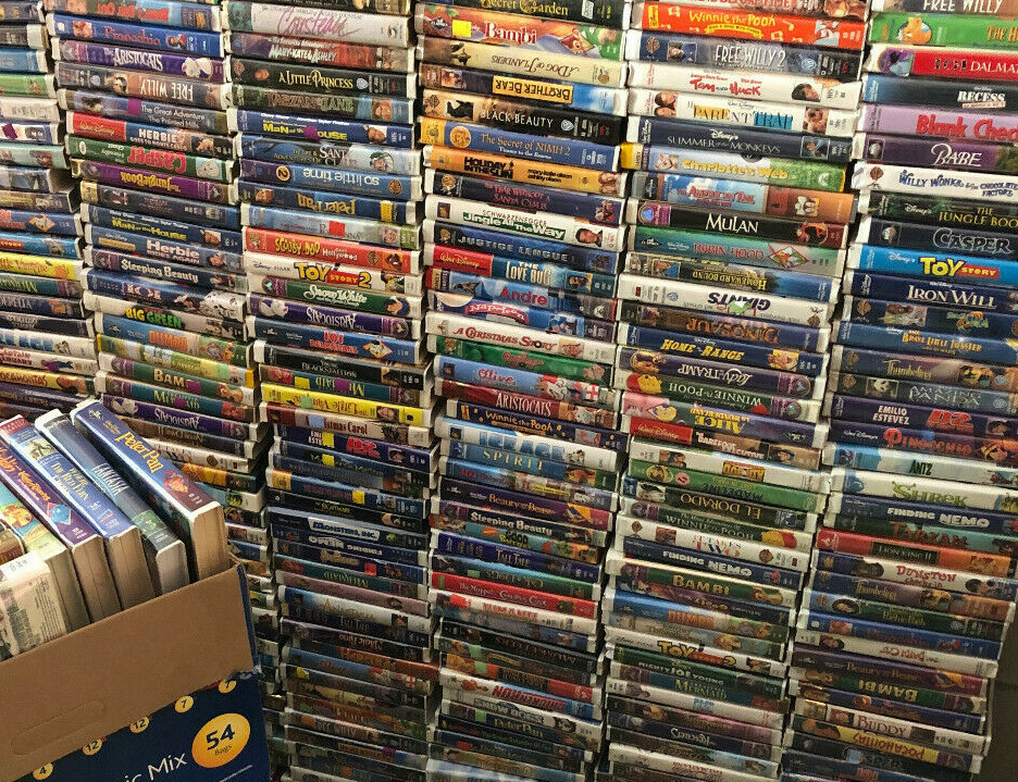 PICK 10 Clamshell Movie Lot Disney Kids Family VHS SEE LIST (Updated