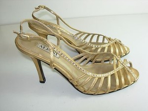 gold rhinestone wedding shoes
