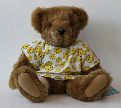 teddy bear with cast on leg