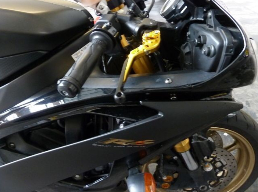 Leviers frein et embrayage FLIP UP YAMAHA R6 en aluminium CNC aéronautique