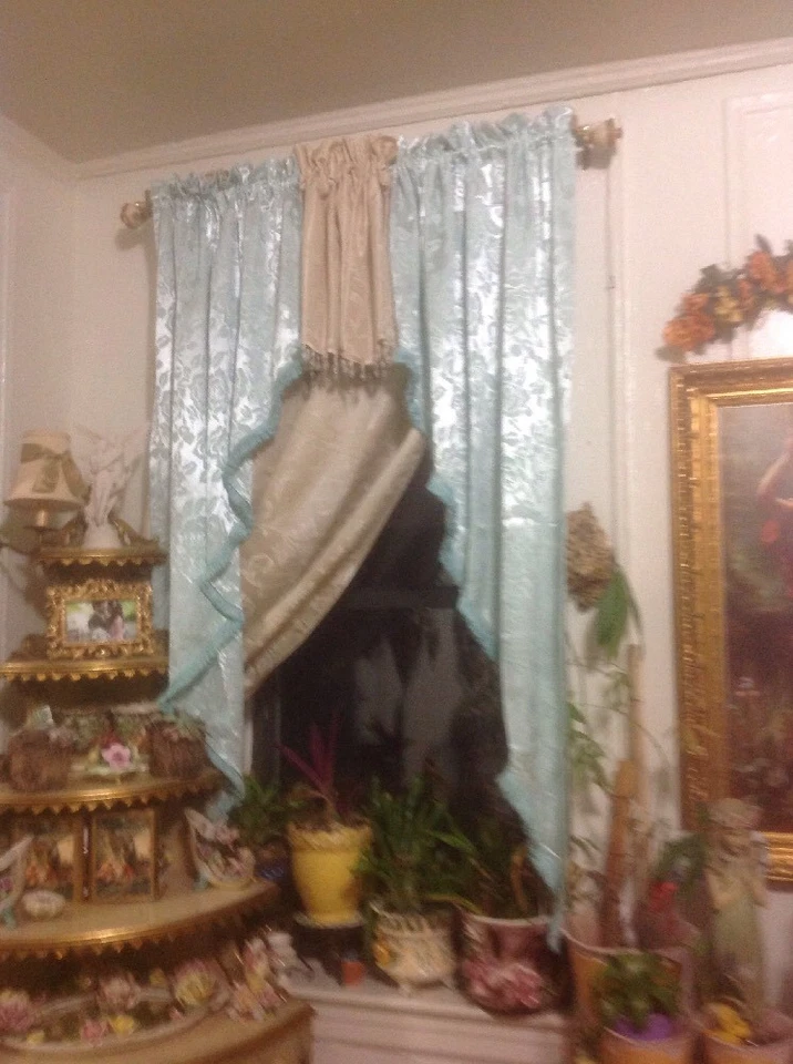 Panel con cenefa adjunta ventana cortina conjunto oro menta crema Foto 4 de 4