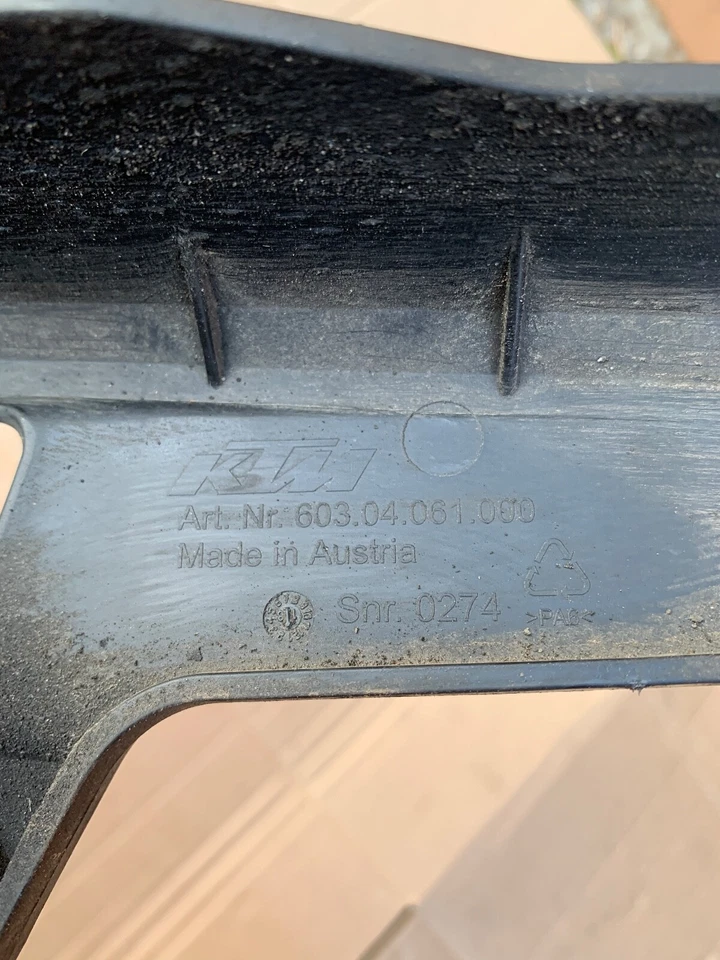 17-20 KTM 1290 SUPER ADVENTURE R CHAIN GUARD 60304061000 Shield Cover - Image 3 of 4