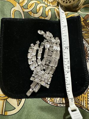kramer of New York Gorgeous Rhinestoned Vintage Brooch Large Leaf Clear Stones E