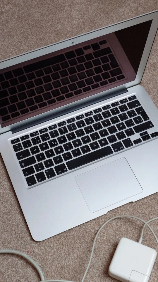 macbook air 13'3, Core i5, I5-2557M, 256SSD from 1£! - Image 4 of 4