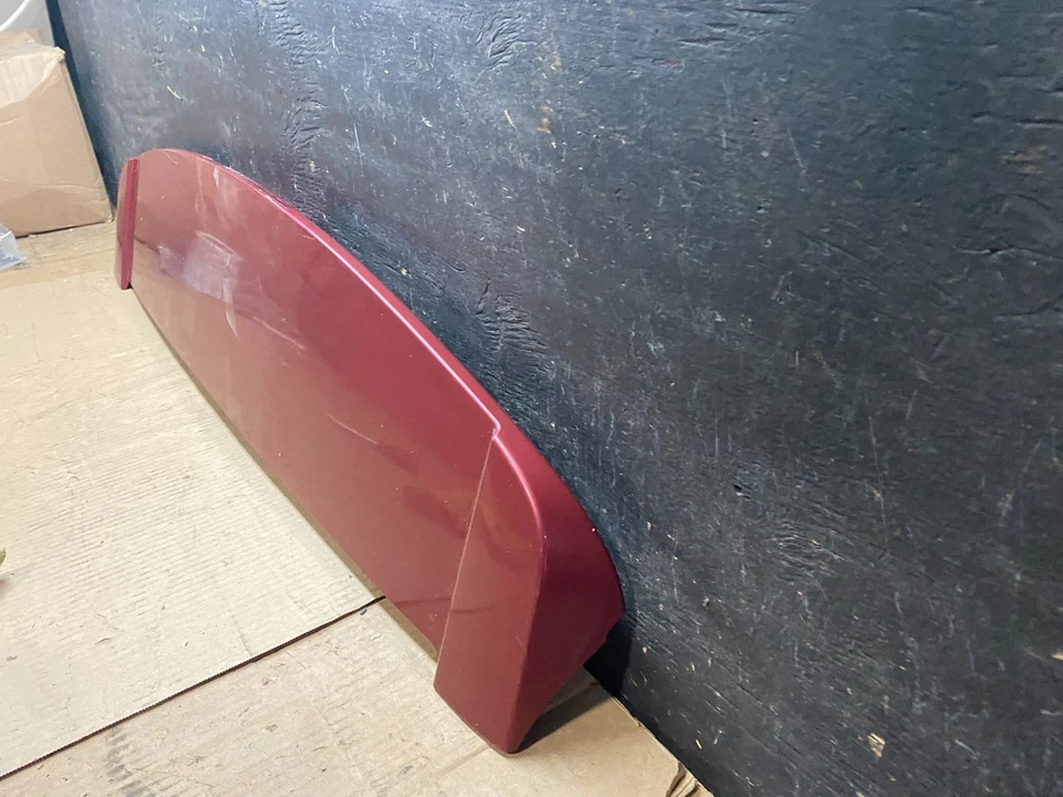 Alerón de puerta levadiza superior trasera Jeep Compass 2011-2016 OEM U7519 DG Foto 2 de 4