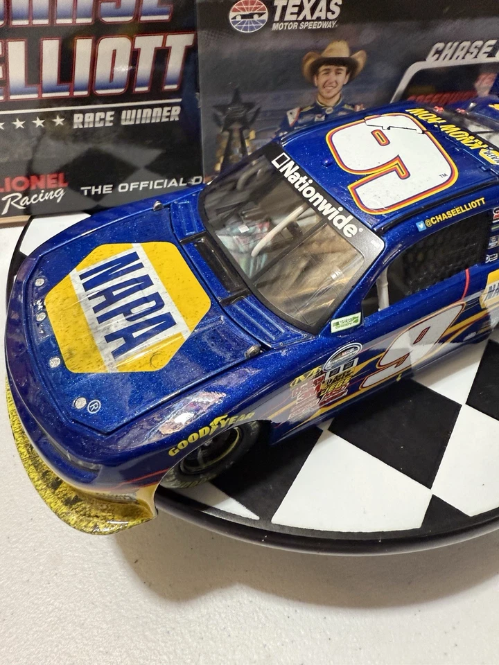 RARE* Chase Elliott #9 Napa TEXAS WIN 1ST XFINITY WIN 2014 1/24 Nascar Diecast - Image 4 of 4