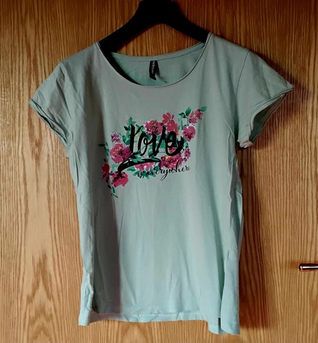 Damen T-SHIRT, Colours Of the World, M, Mint mit Print, getragen - Bild 1 von 5