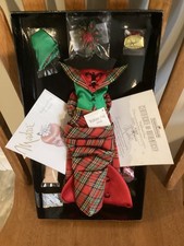 NEW ASHTON DRAKE GALLERIES - "HIGHLAND FLING" 92267 MADRA 16" Doll OUTFIT