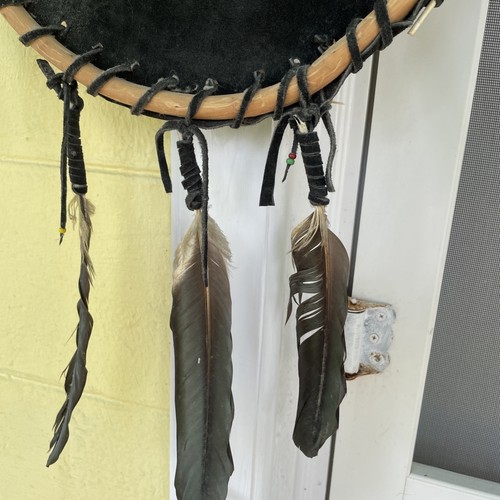 Vtg Native American Indian Leather Painted Shield Feathers Beads Round Hanging - Picture 12 of 20