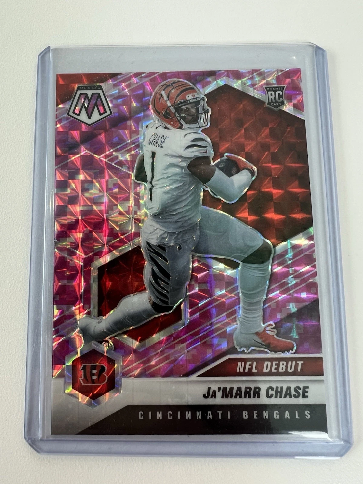 2021 Panini Mosaic - NFL Debut Ja'Marr Chase #247 Camo Pink Mosaic Prizm (RC)