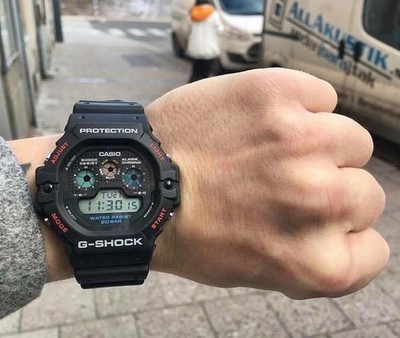 Casio G-Shock DW-5900-1D Black Digital Resin Quartz Men's Fashion
