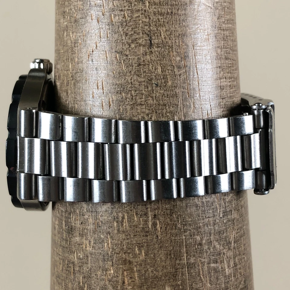 Victorinox Swiss Army Mujer 241350 Summit XLT Cuarzo 32mm Reloj 6 1/4" Foto 3 de 4