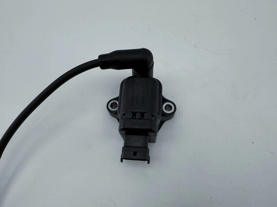 Moto Guzzi V7 Stone Bobina de encendido derecha Right ignition coil pack (1) 24' Foto 2 de 4