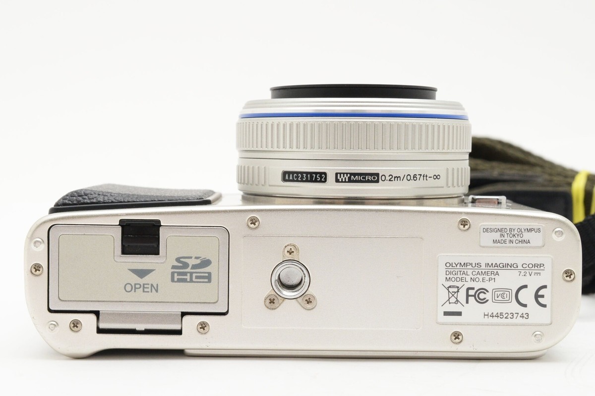 Olympus PEN E-P1 Silver 12.3MP Digital Camera w/17mm Lens
