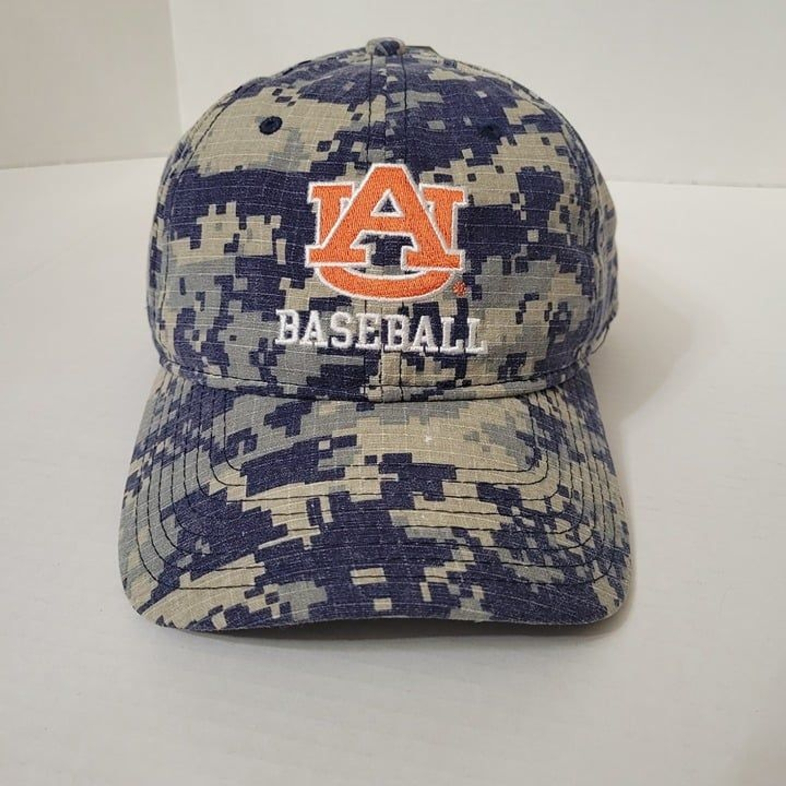 Auburn Tigers NCAA Baseball Hat Camo The Game Rare NWT