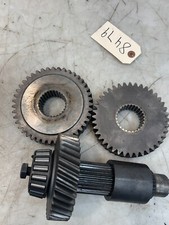 1977 Allis Chalmers 7000 Tractor Transmission Shaft & Gears 260020