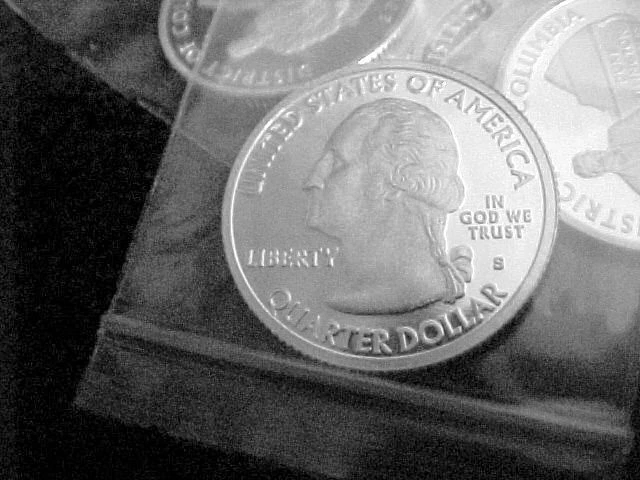 2009 S SILVER DISTRICT OF COLUMBIA QUARTER FROM SILVER PROOF SET - Image 2 of 2