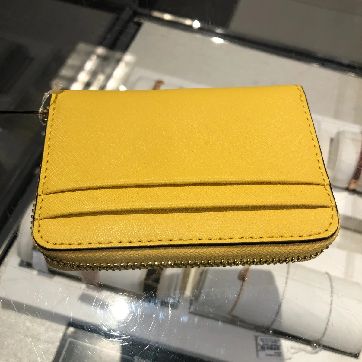 Michael Kors Women s Leather Jet Set Travel ZA Card Case Daffodil