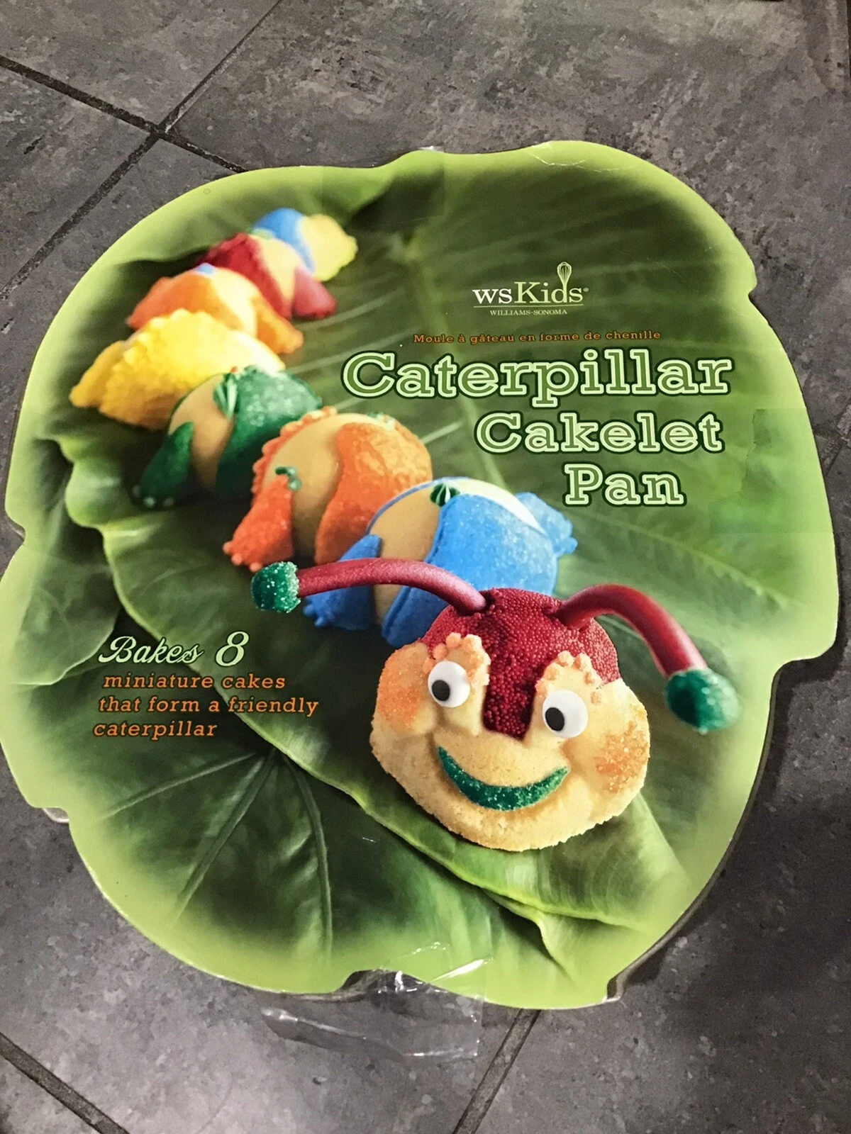 Williams-Sonoma Kids Caterpillar Cakelet 8 Cupcake Baking Pan Unique Cake Design