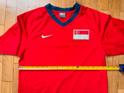 Singapore Home football shirt 2008 - 2010 mens S jersey red