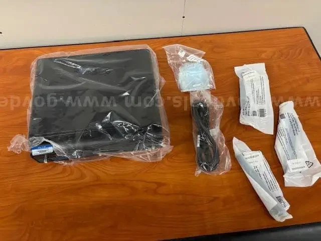 CISCO 1941W GIGABIT SECURITY Wireless ROUTER - Image 2 of 4