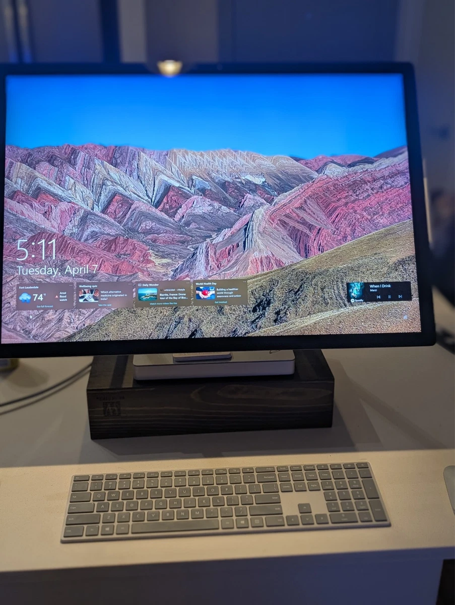Microsoft Surface Studio Windows 10 PC Desktops & All-In-One
