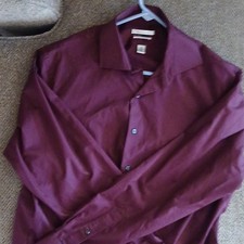 Van Heusen Wrinkle Free Flex Collar Dress Shirt Regular Fit Burgundy 16 34/35