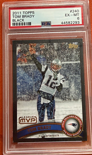 Tom Brady [Black] #240 card from 2011 Topps