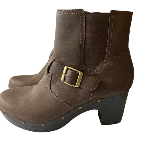 Stivali donna Clarks pelle borchie tacco basso marrone taglia US 8M stivaletti fibbia - Foto 3 di 13