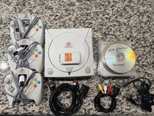 SEGA Dreamcast Console w/ 3 Controllers, Memory Card, 18 Games, VGA & RCA Cables