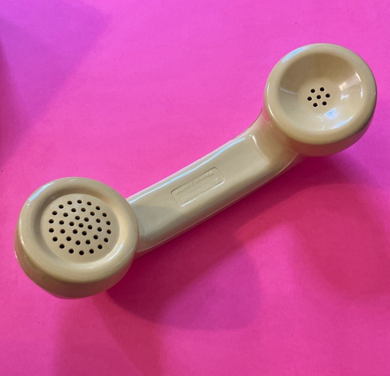 Bell Telephone Western Electric Yellow  Rotary/ Tone Phone Receiver G15A
