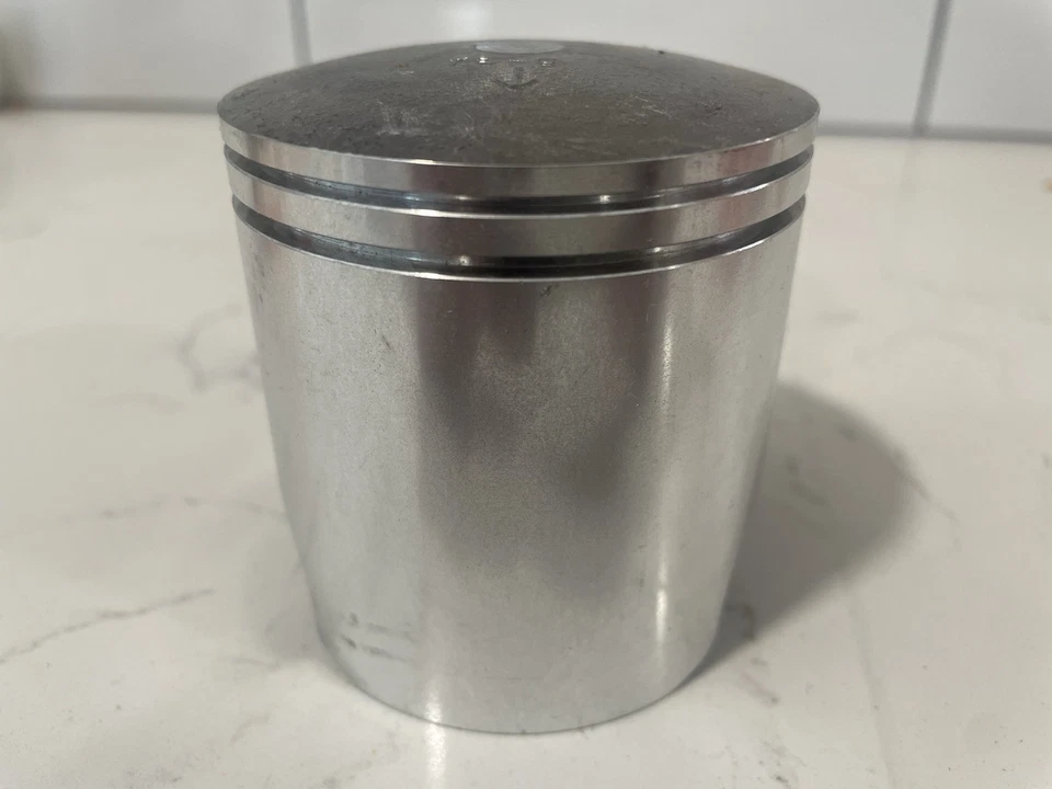 YAMAHA 1M1-11637-00 OEM/NOS 0,75 ММ O/S 3-Й ПОРШЕНЬ, 1977-78 DT250. - Изображение 3 из 4