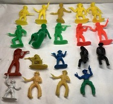Lot Of 19 Vintage Plastic Cowboys