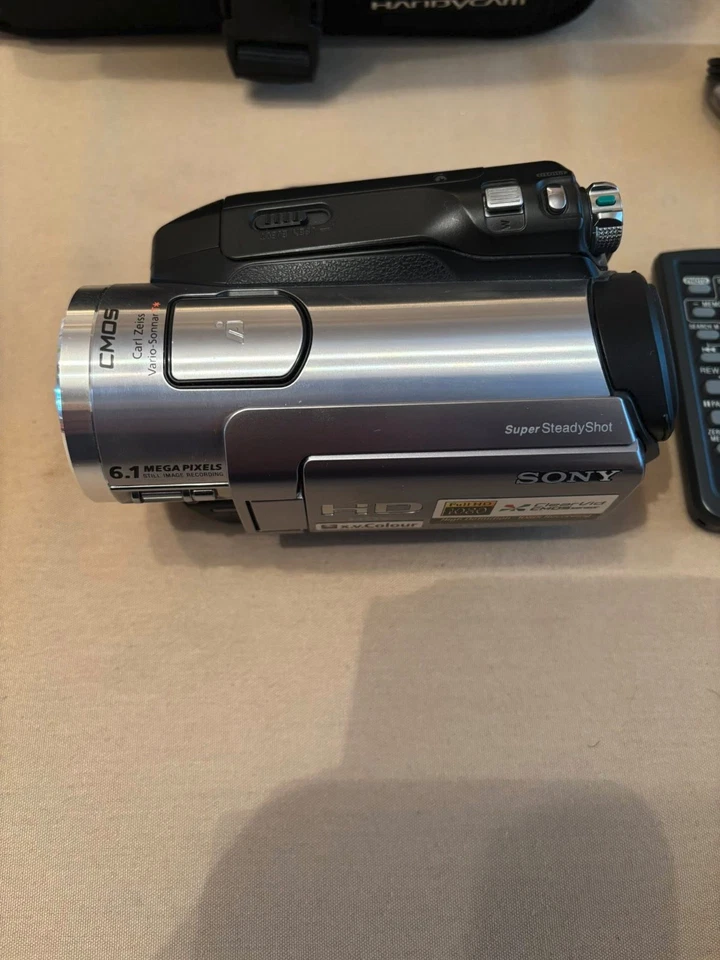 SONY HDR-HC7E CAMCORDER MiniDV HDV HD. PAL + INSTRUCTIONS+CD+REMOTE+CASE - Image 4 of 4