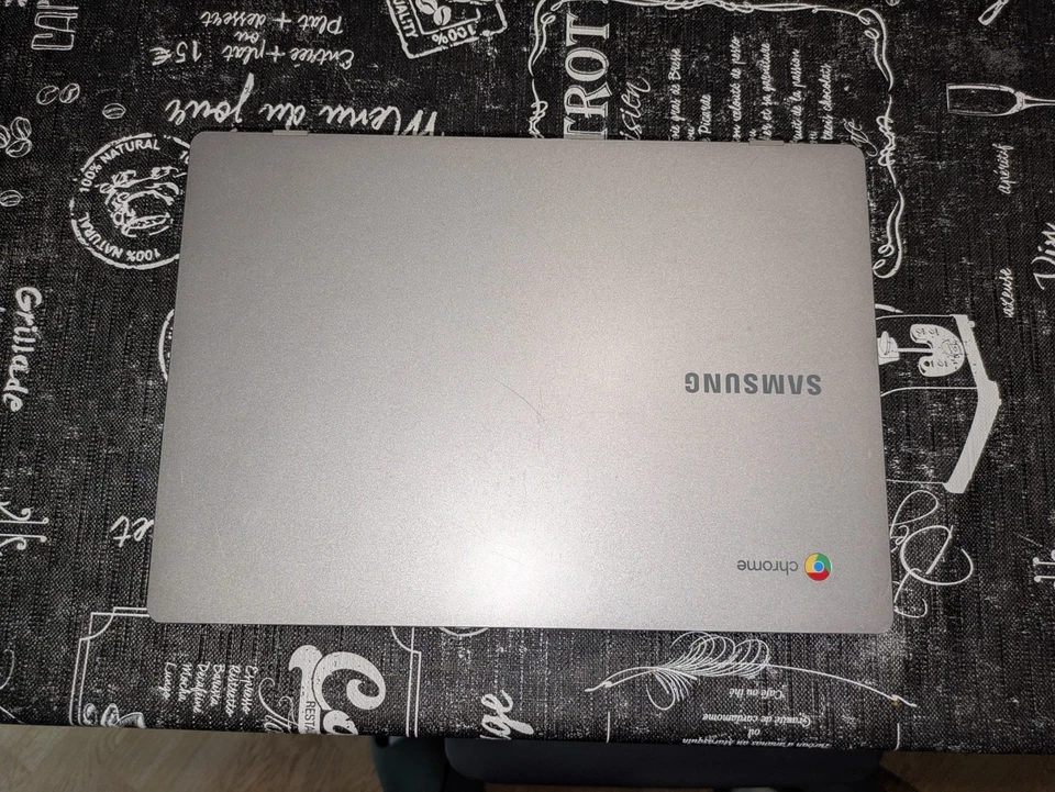 Samsung Chromebook 4 11,6" (Intel Celeron N4000, 4GB RAM, 64GB eMMC) Notebook - - Immagine 2 di 4