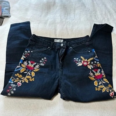 TOPSHOP Moto  Jamie black denim floral embroidered Jeans Size 34