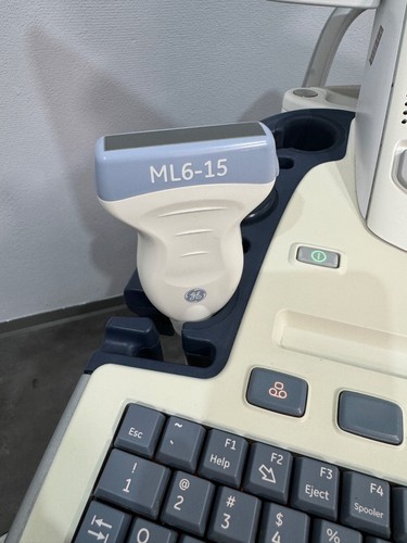 Dispositivo ad ultrasuoni GE Logiq E9 Fardoppler Matrix Linear Convex - Foto 3 di 6