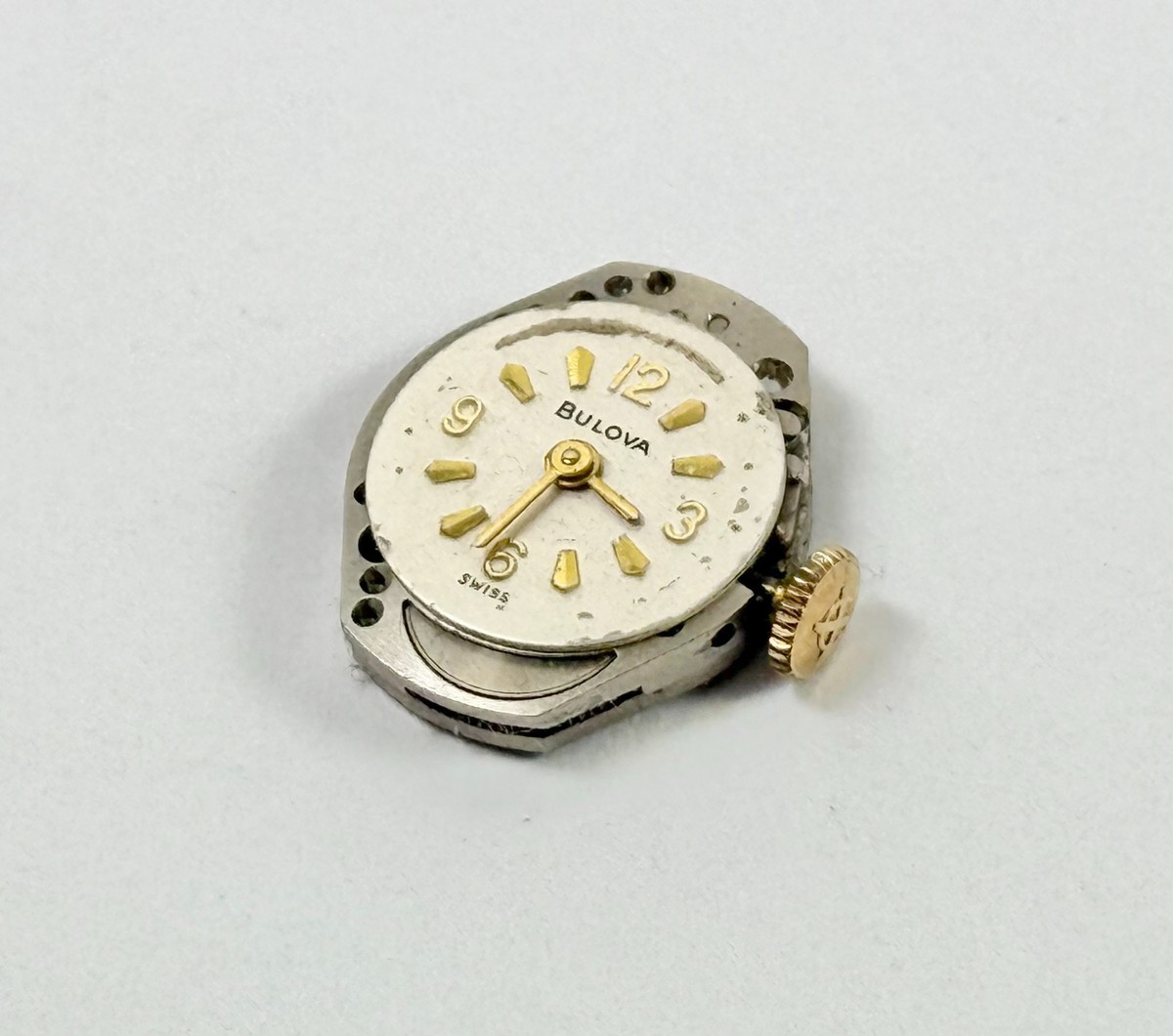 Vintage Bulova Watch Movement Manual Ladies Small Wristwatch 17