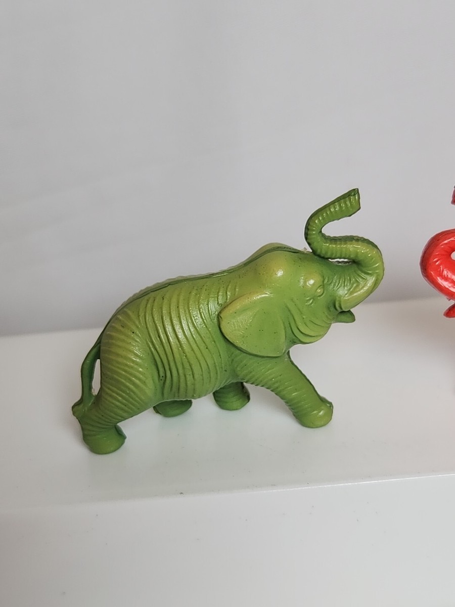 Vtg Molded Plastic Elephants Toy Figures Made in Japan 2