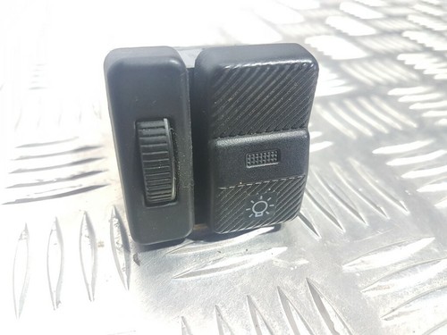 Volkswagen PASSAT B3 1991 Lichtschalter 357941531 GUST4092