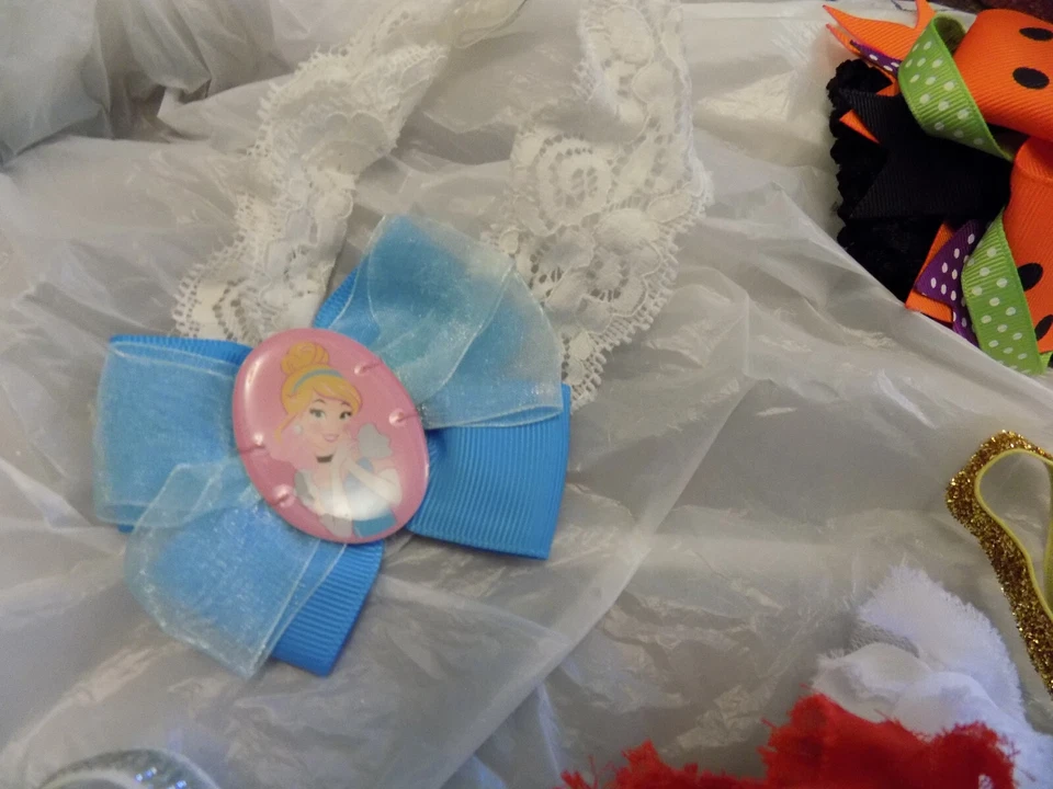 Lote Diademas Elásticas Niñas Lazos Flores Cenicienta Brillo Corazones Corona Cinta Foto 2 de 4