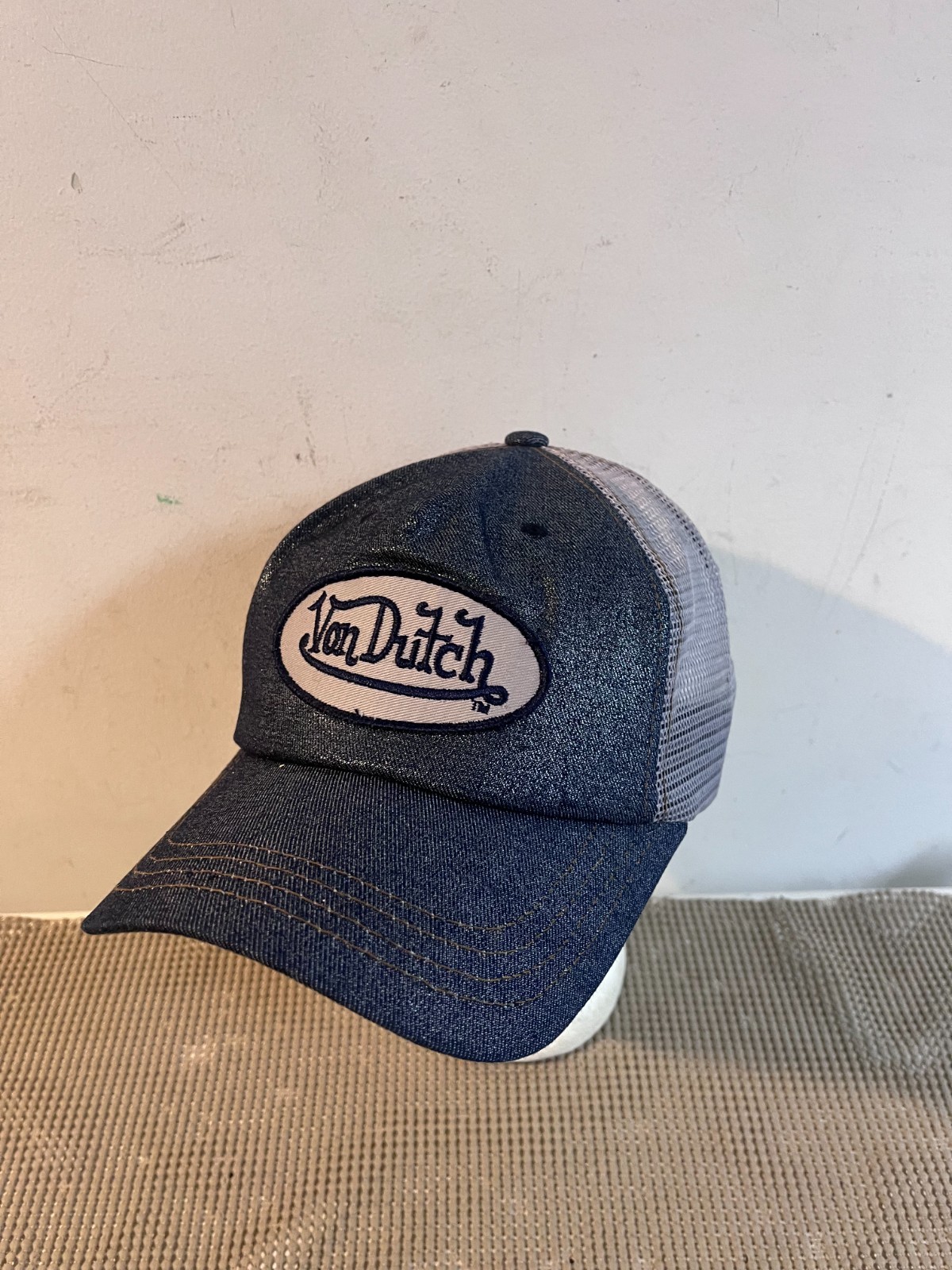 Von Dutch mesh snap back patch hat - image 1