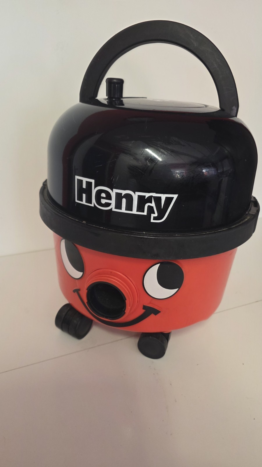 Numatic HVR160-11 Henry Home 6L Bagged Cylinder Vacuum Cleaner Only.